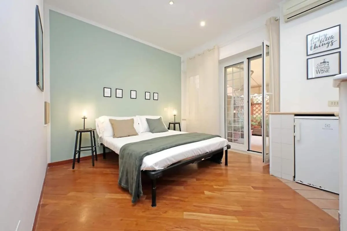 La Dolce Vita - Vatican Studio With Large Terrace Rome Apartment