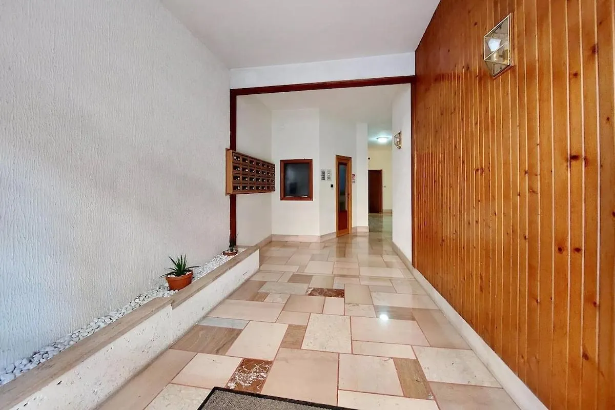 La Dolce Vita - Vatican Studio With Large Terrace Rome