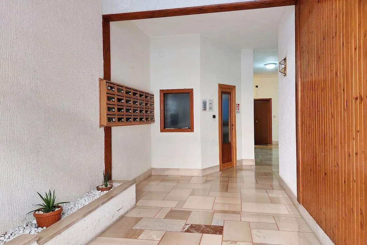 La Dolce Vita - Vatican Studio With Large Terrace Rome Apartment